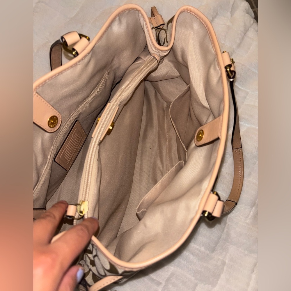 Coach Signature Khaki Tan with Green Stripe Drawstring Carryall (F28501) - Picture 5 of 10